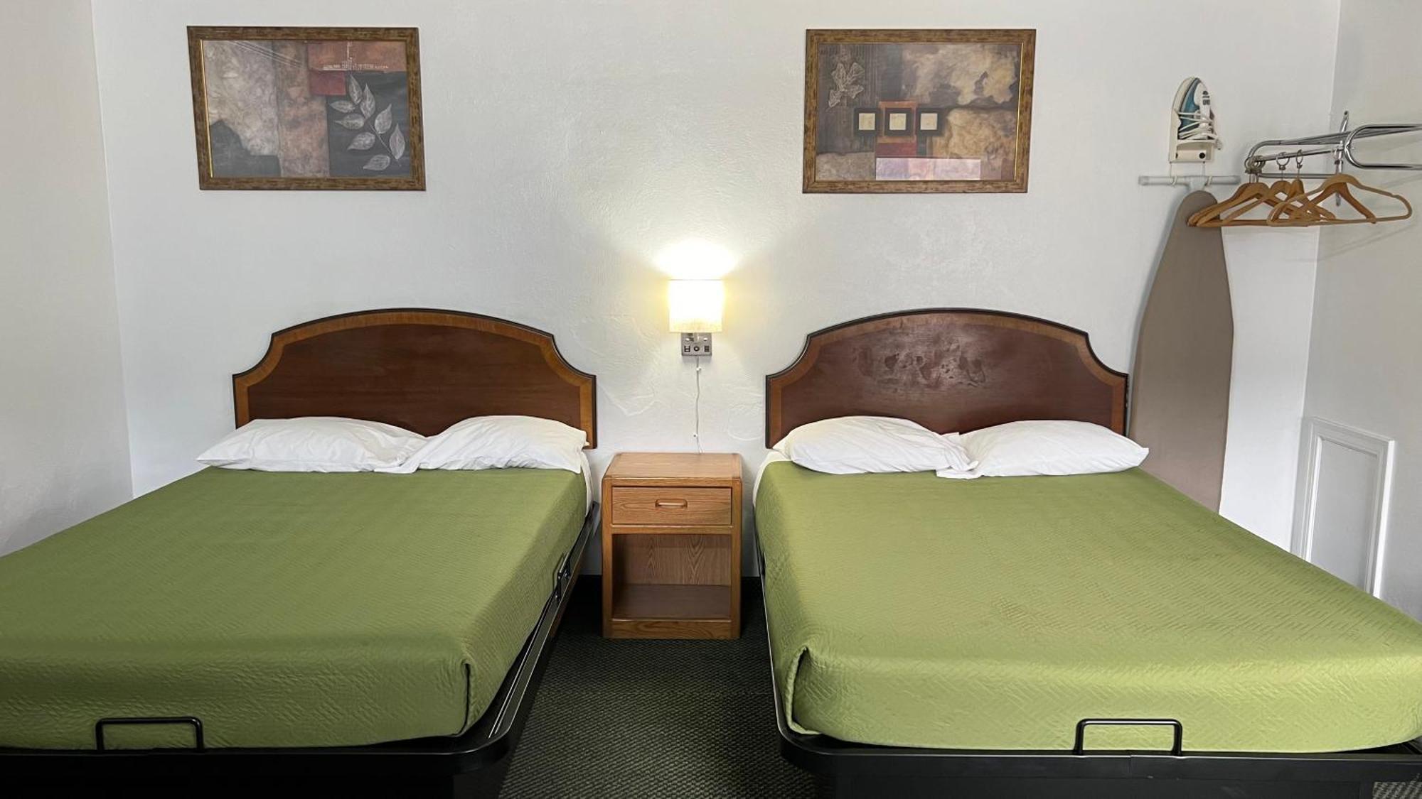 Relax Inn Алтуна Экстерьер фото